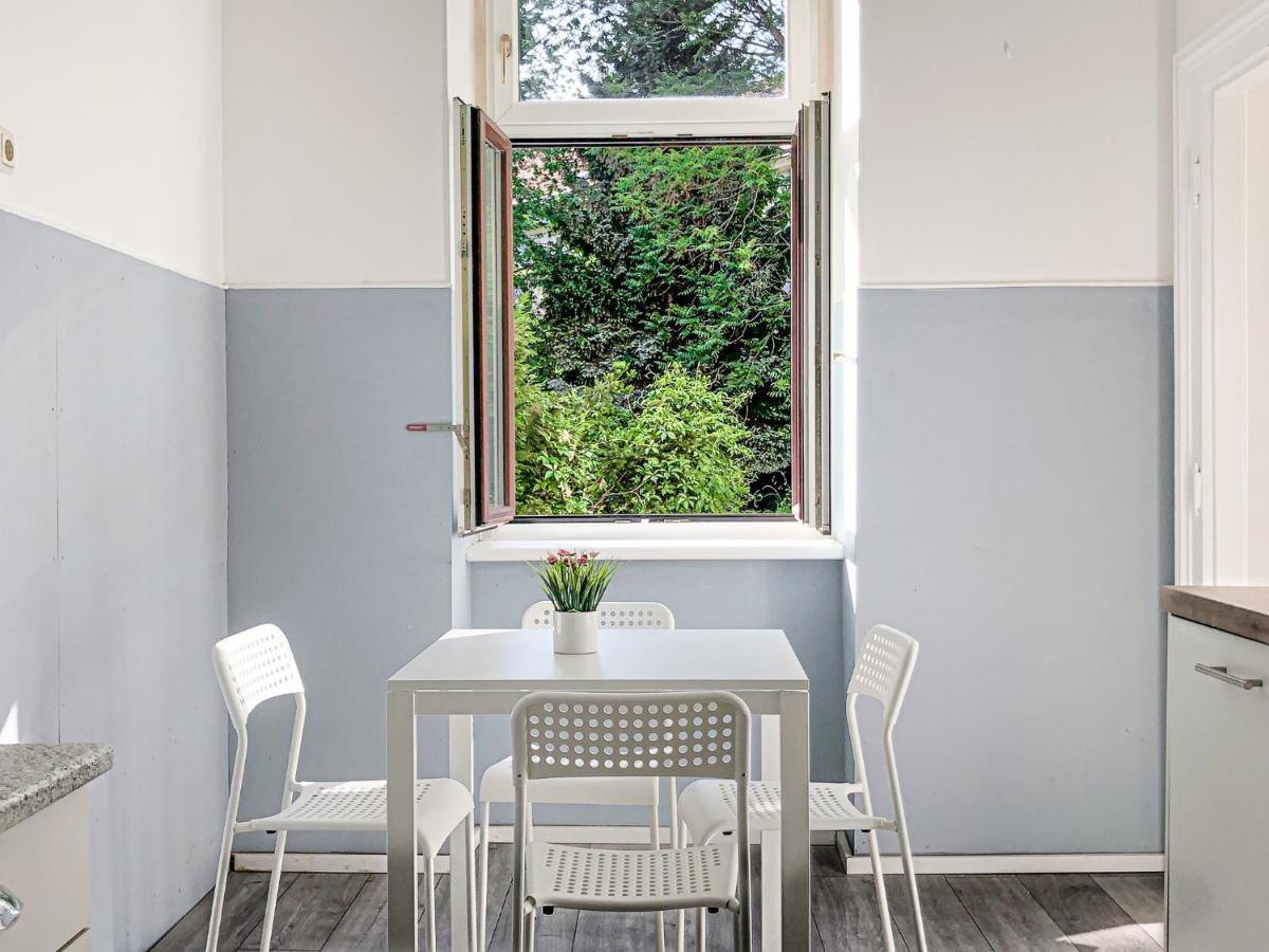 Commodious 2Br Apt. Near Akh-Perfect For Groups Вена Экстерьер фото