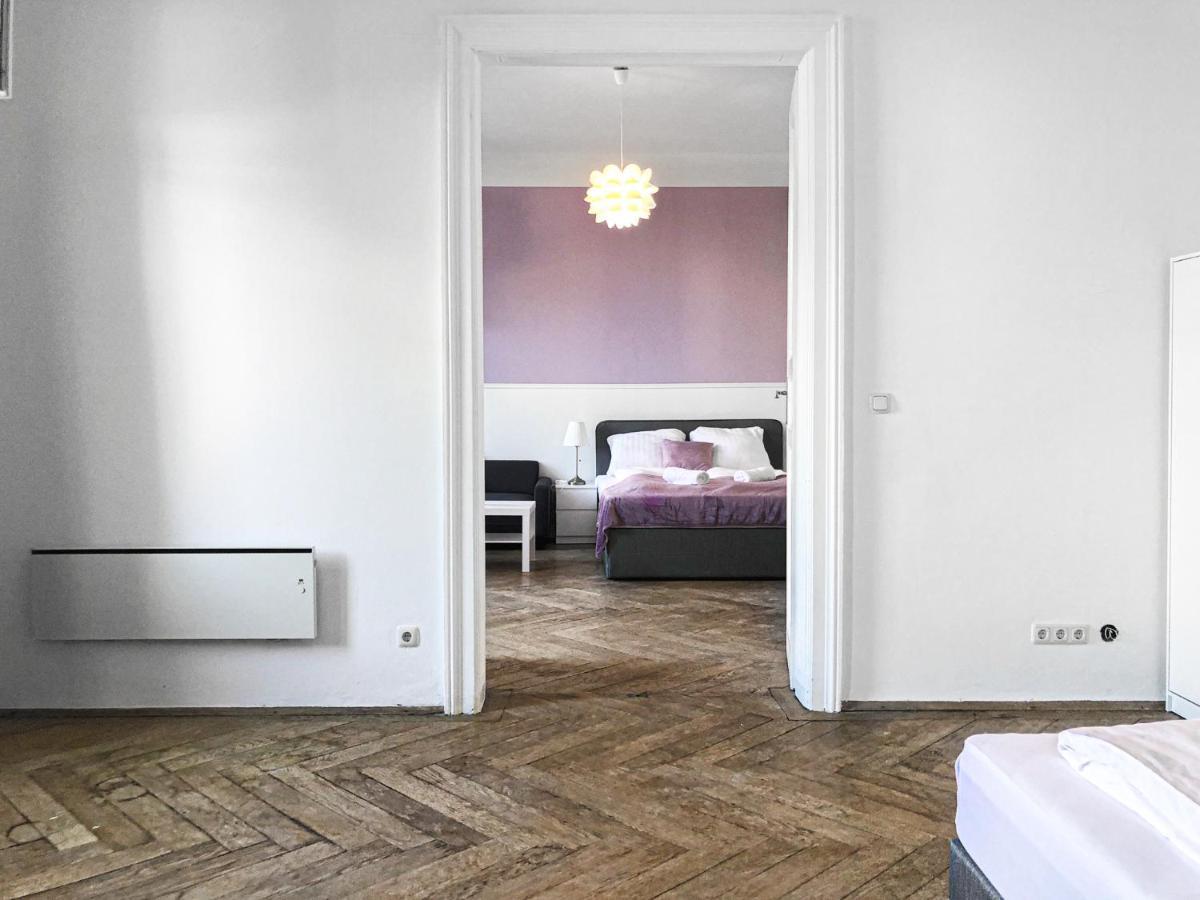 Commodious 2Br Apt. Near Akh-Perfect For Groups Вена Экстерьер фото